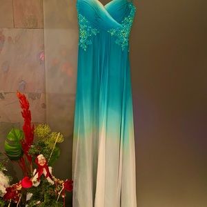 New Years,party green dress with crystals New Size 4